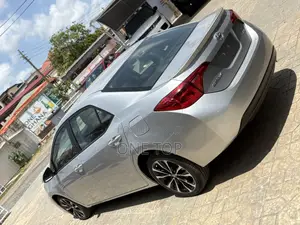 Toyota Corolla SE 4dr Sedan (1.8L 4cyl CVT) 2017 Silver