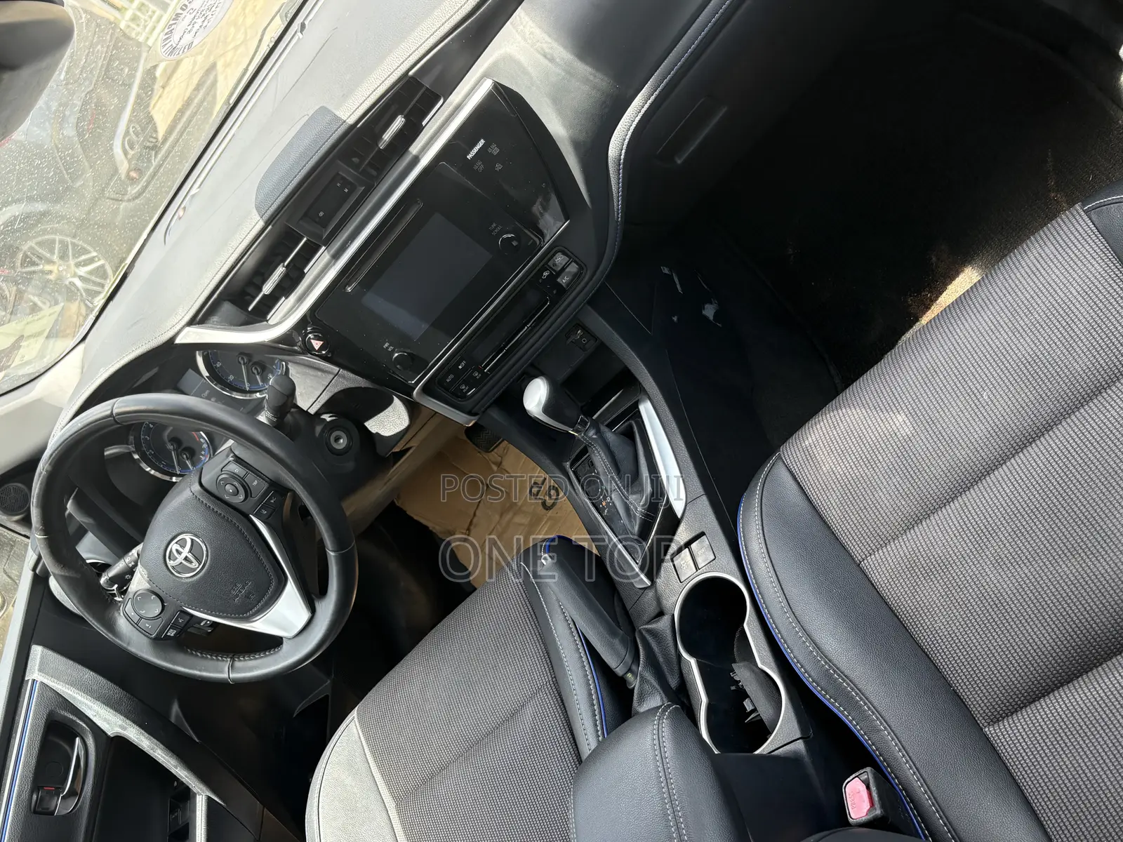 Toyota Corolla SE 4dr Sedan (1.8L 4cyl CVT) 2017 Silver