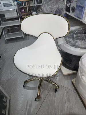 Portable Barbing Chair