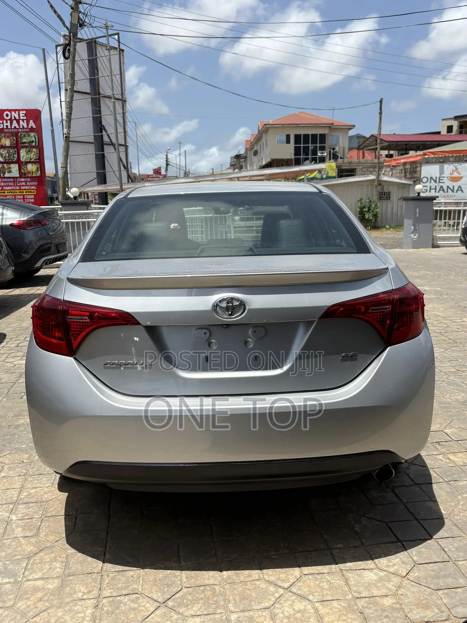 Toyota Corolla SE 4dr Sedan (1.8L 4cyl CVT) 2017 Silver