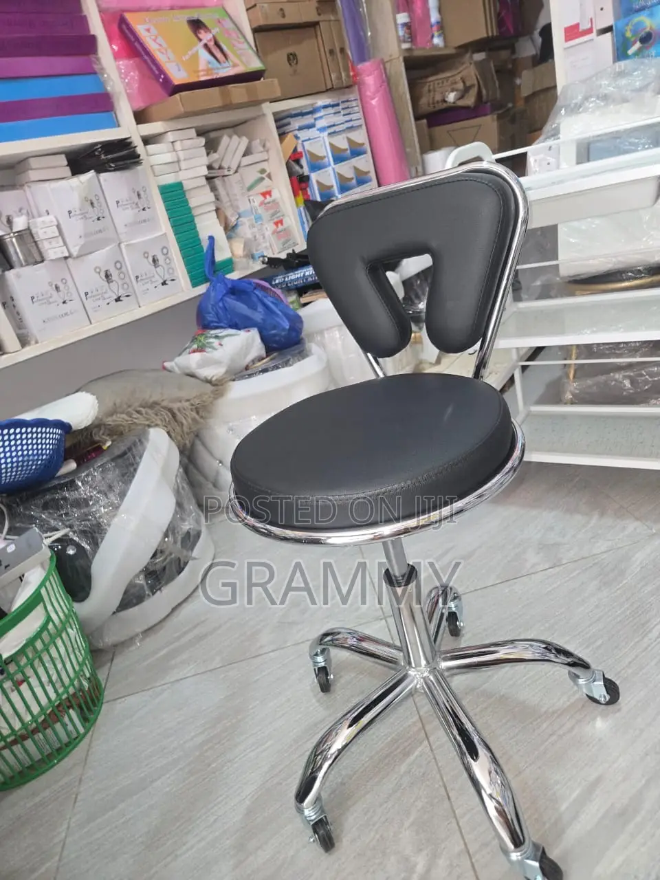 Adjustable Rolling Salon Stool Chair – Black Leather Seat