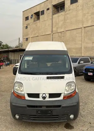 Renault Trafic 2005 White