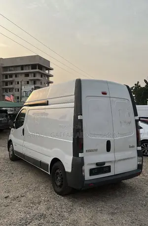 Renault Trafic 2005 White