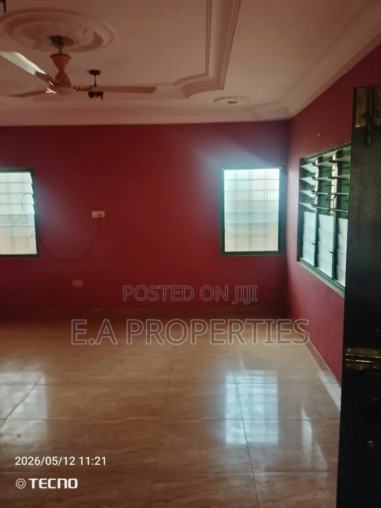 4bdrm House in Ea Properties, Frafraha for rent