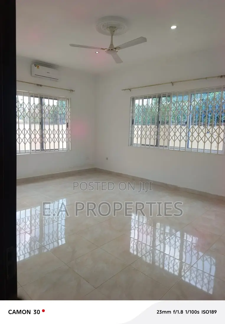 3bdrm House in Ea Properties, Frafraha for rent