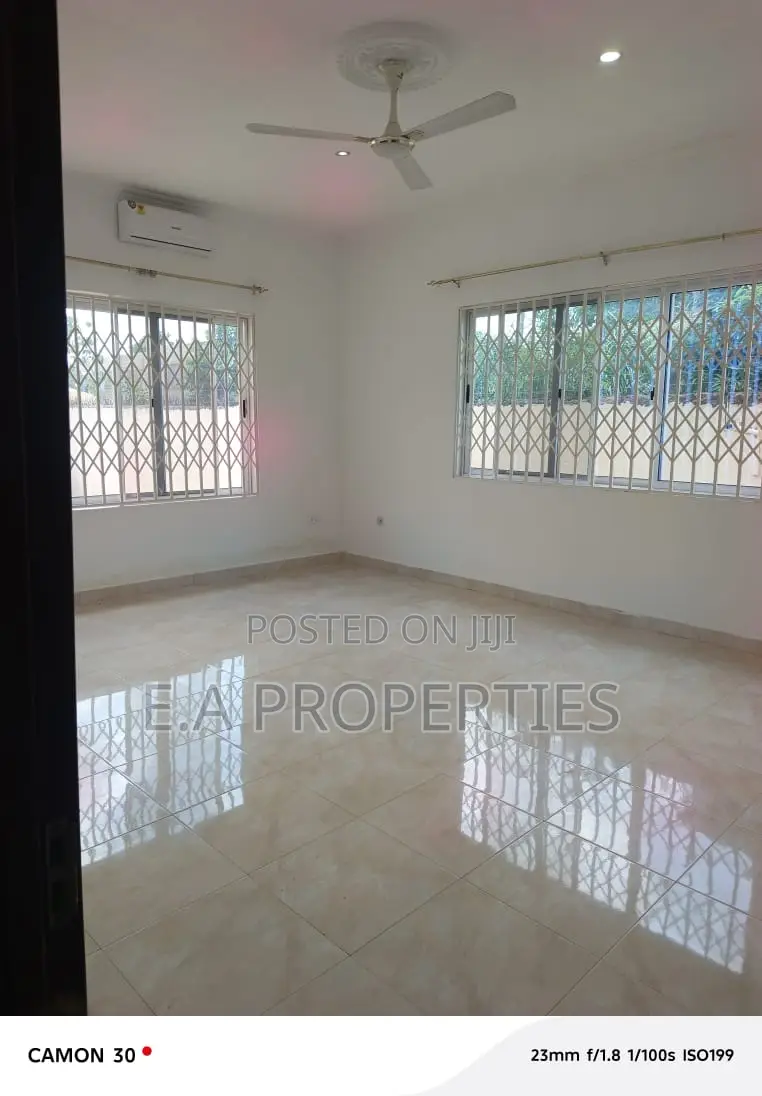 3bdrm House in Ea Properties, Frafraha for rent