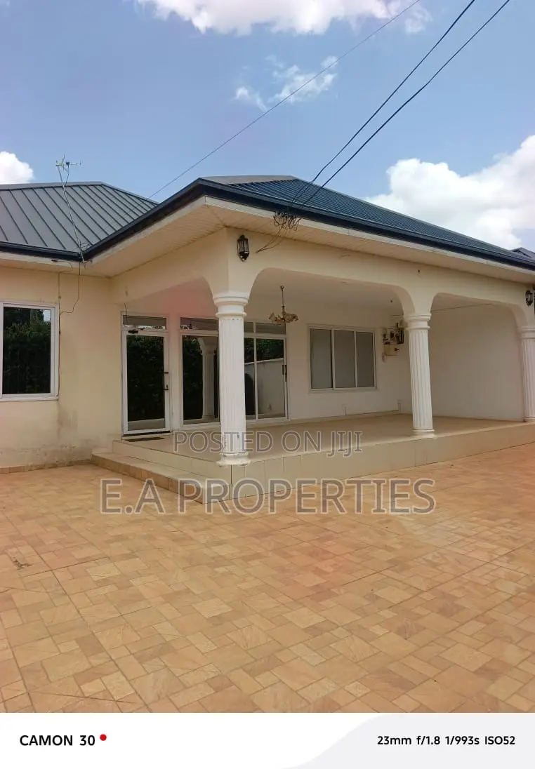 3bdrm House in Ea Properties, Frafraha for rent