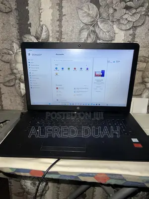 Laptop HP 17-3000 12GB Intel Core i5 HDD+SSD 320GB
