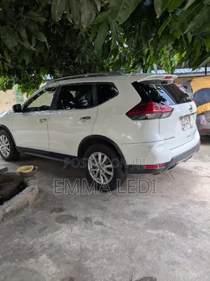 Nissan Rogue SV FWD 2017.5 2017 White