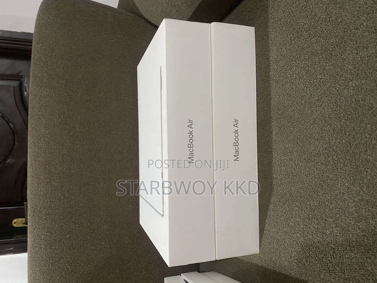 New Laptop Apple MacBook Air 2025 M4 13-inch 16GB Apple M4 SSD 256GB