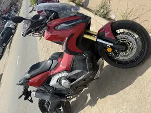Honda 2023 Red