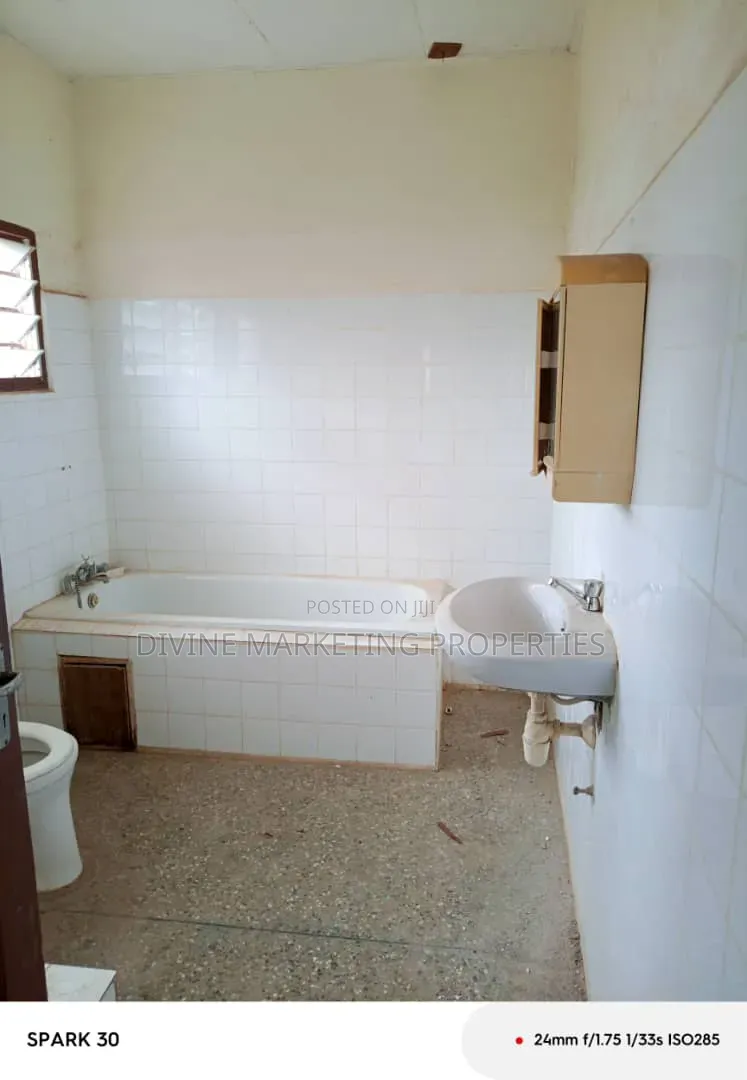4bdrm House in Deeper Life Area, Last Stop for sale