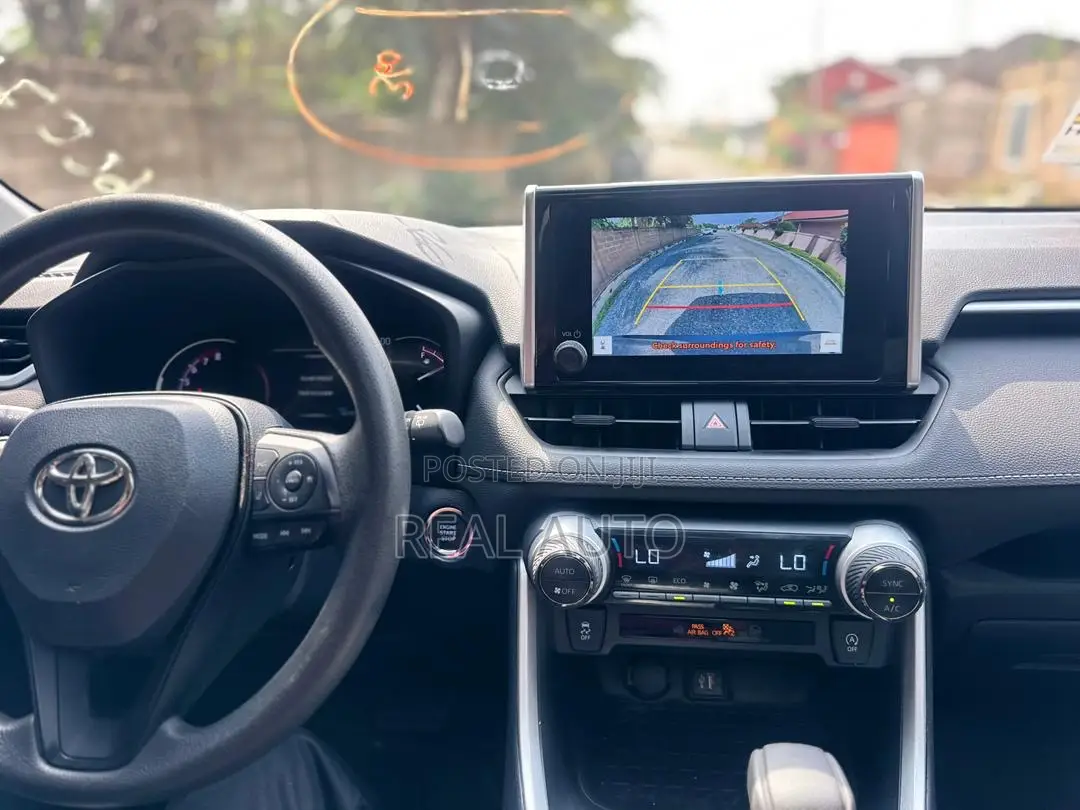 Toyota RAV4 XLE AWD 2023 Gray