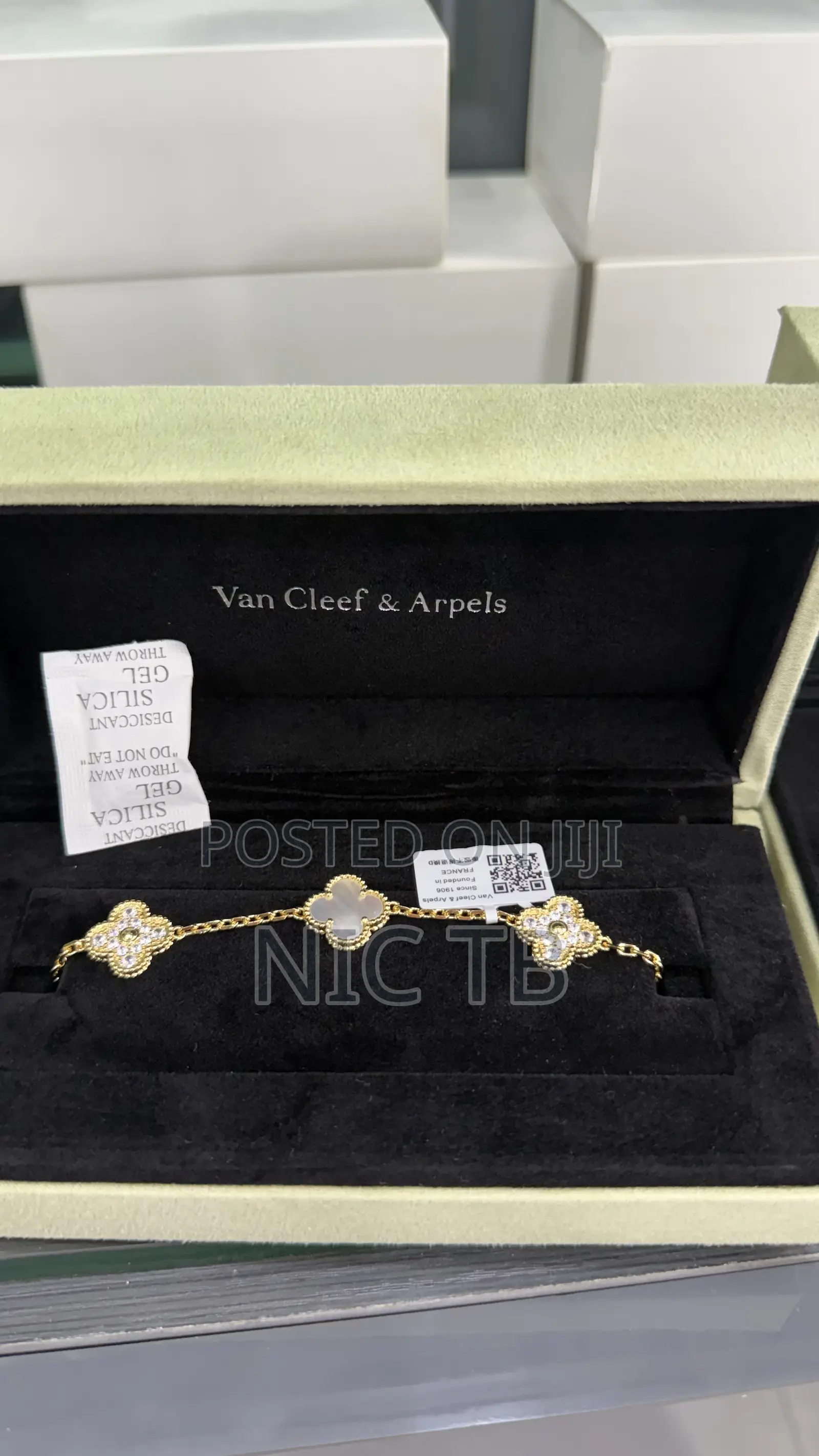 Van Cleef Arpels Bracelets