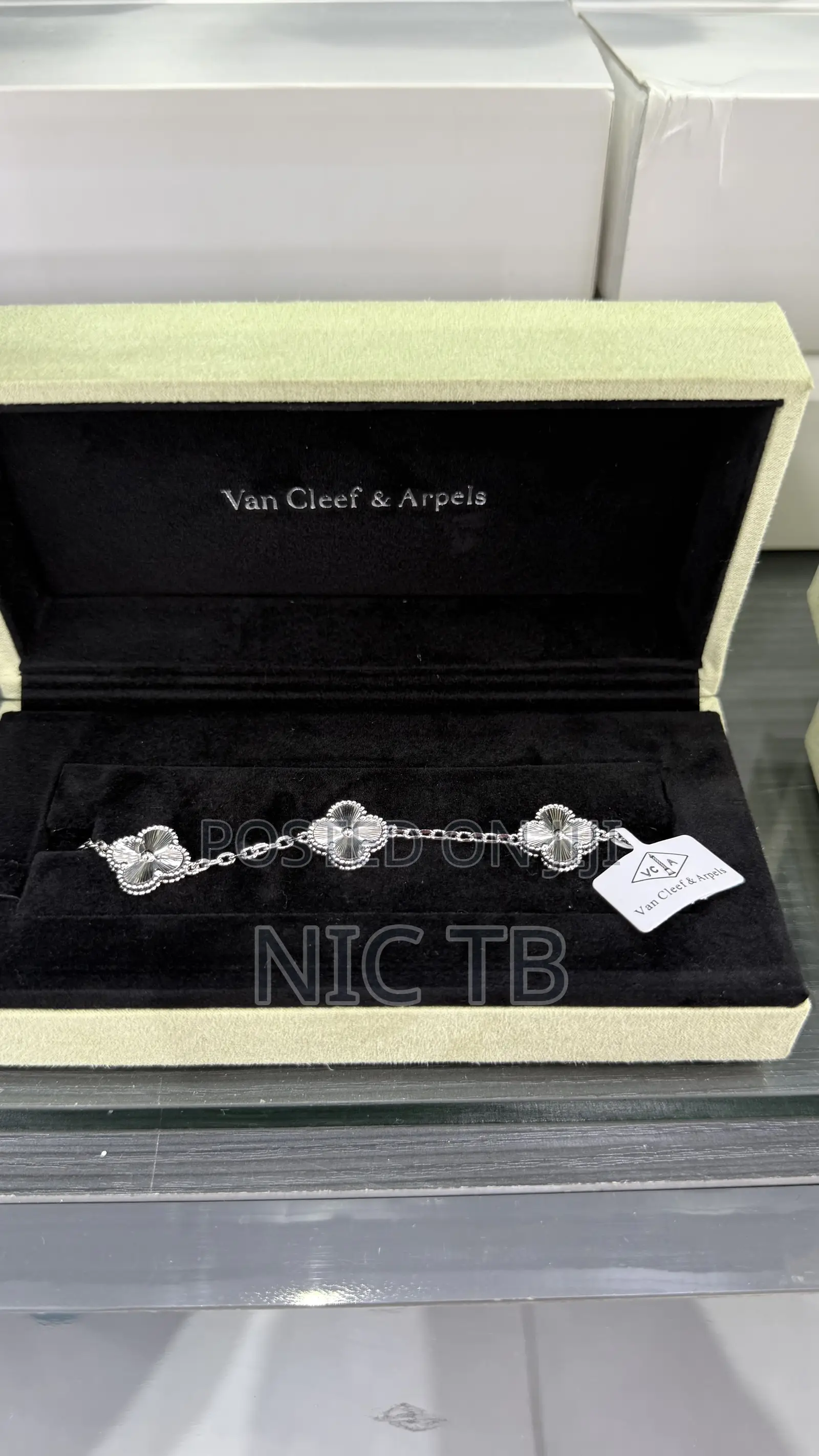 Van Cleef Arpels Bracelets