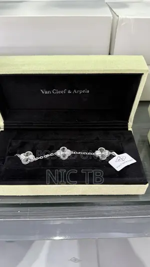 Van Cleef Arpels Bracelets
