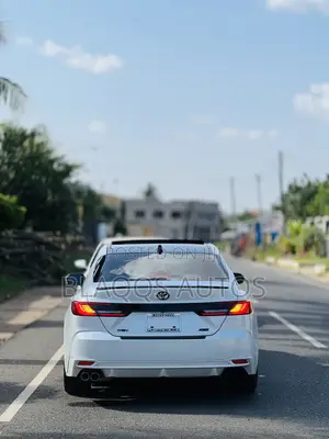 Toyota Camry 2025 White