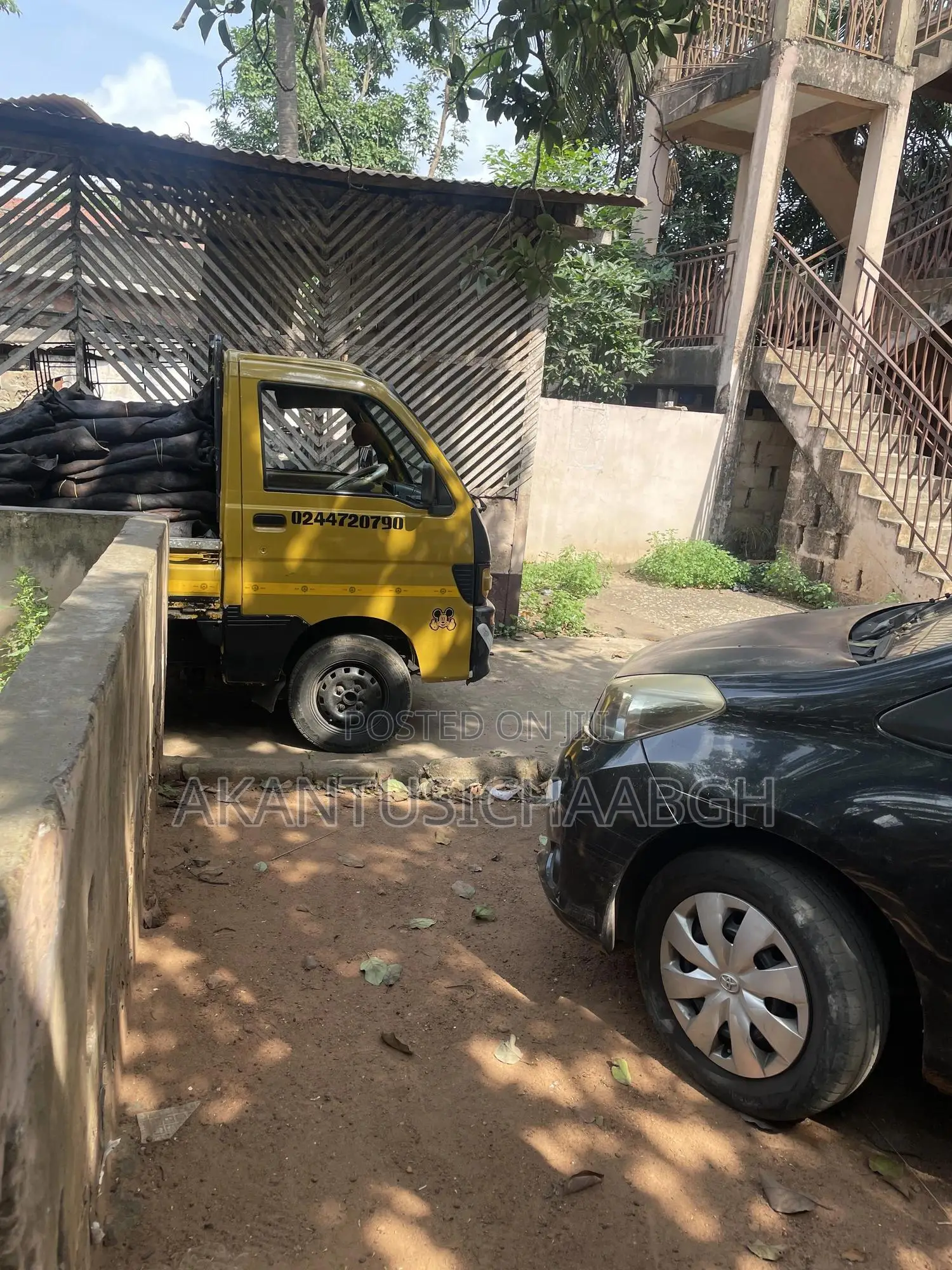 Mini Truck For Hiring