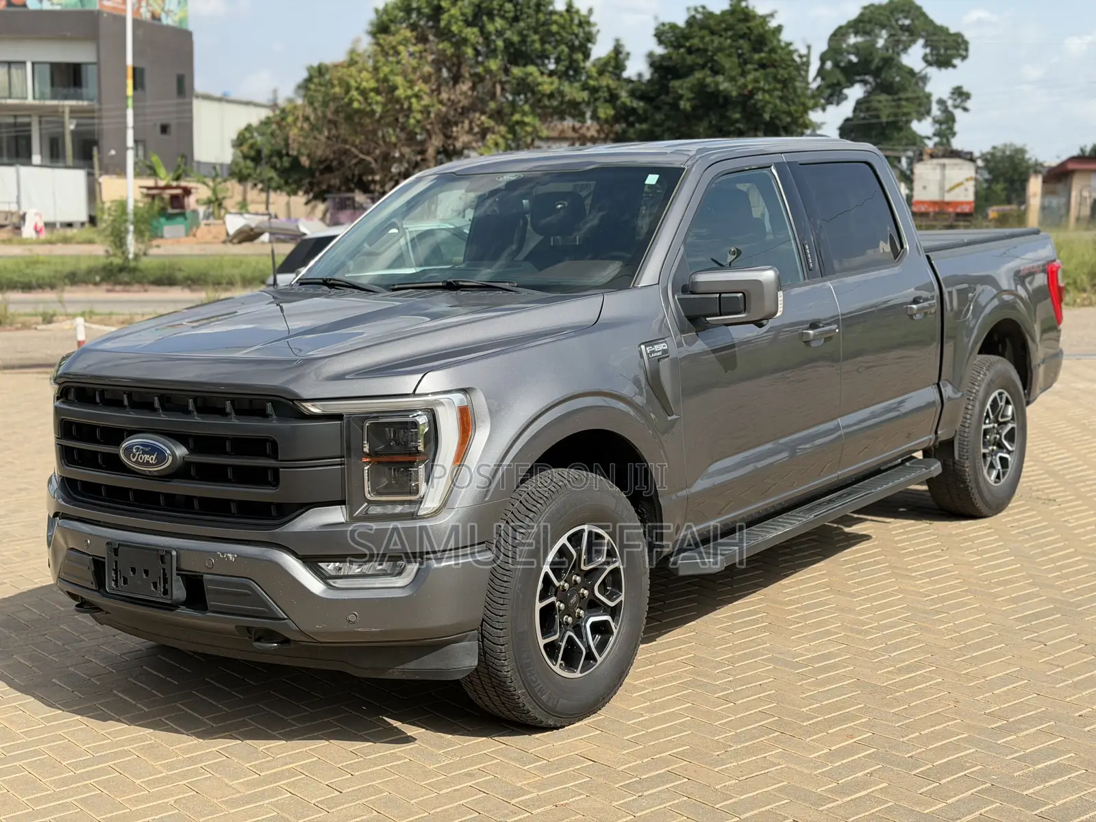 Ford F-150 LARIAT 2022 Gray