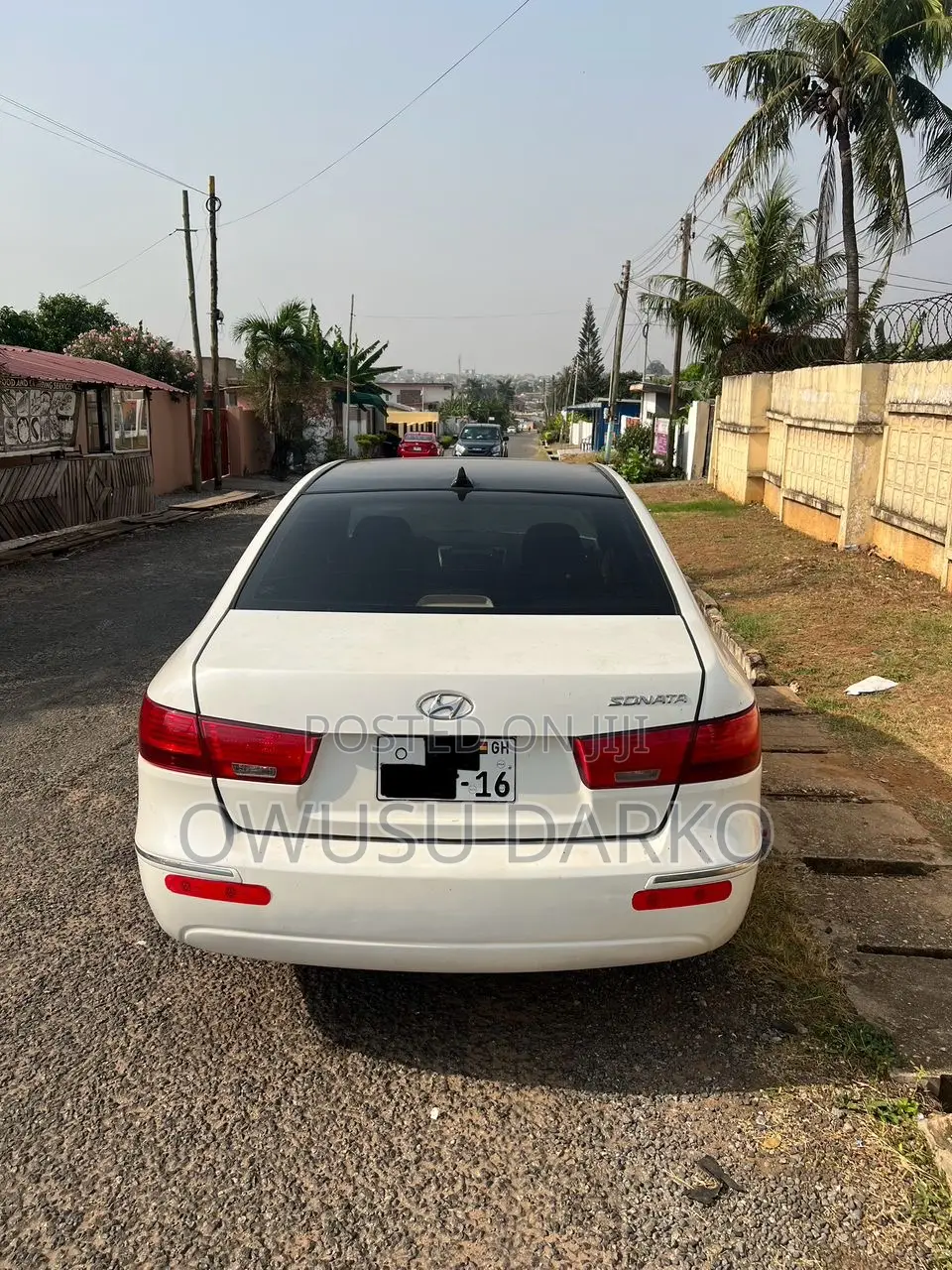 Hyundai Sonata 2009 White