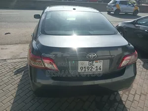 Toyota Camry SE 4dr Sedan (2.5L 4cyl 6A) 2011 Gray