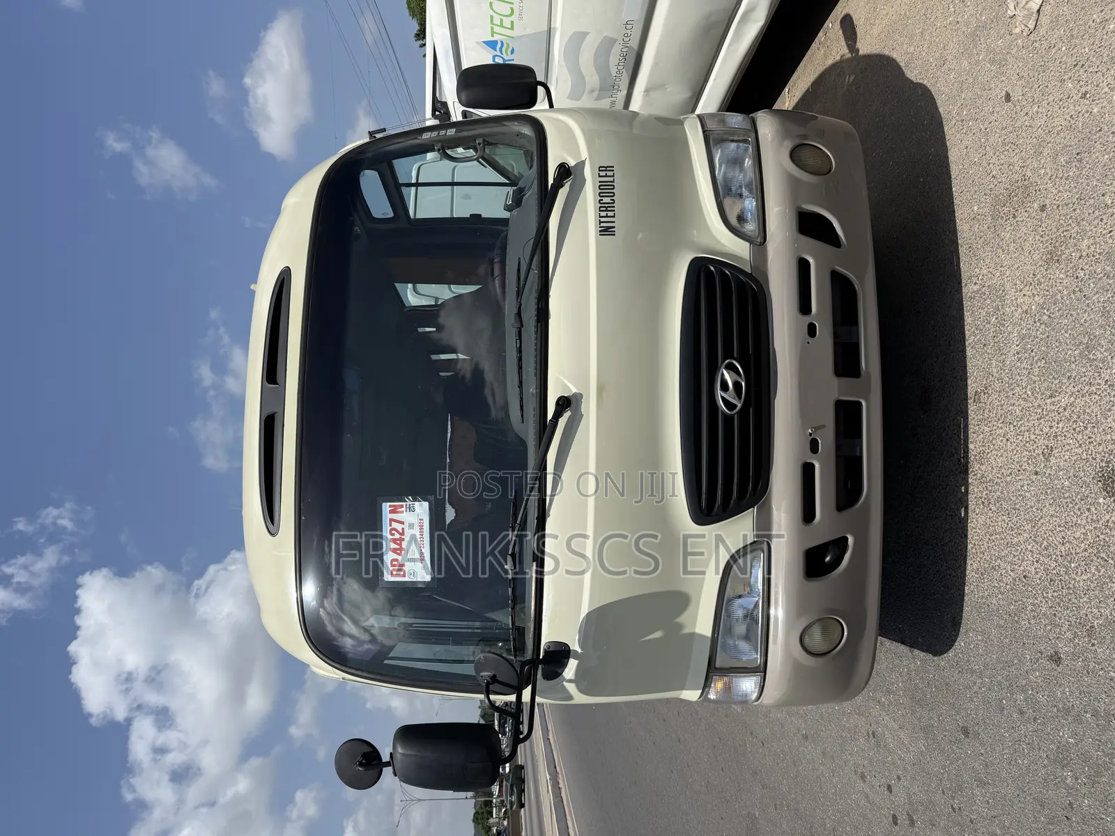 Hyundai County 2010 Beige