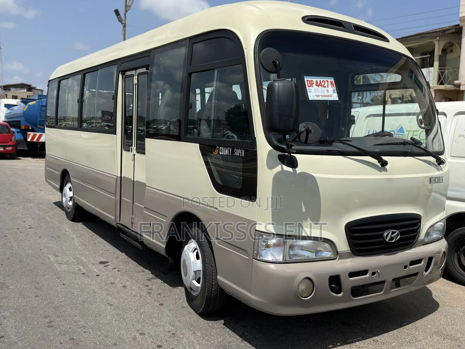 Hyundai County 2010 Beige