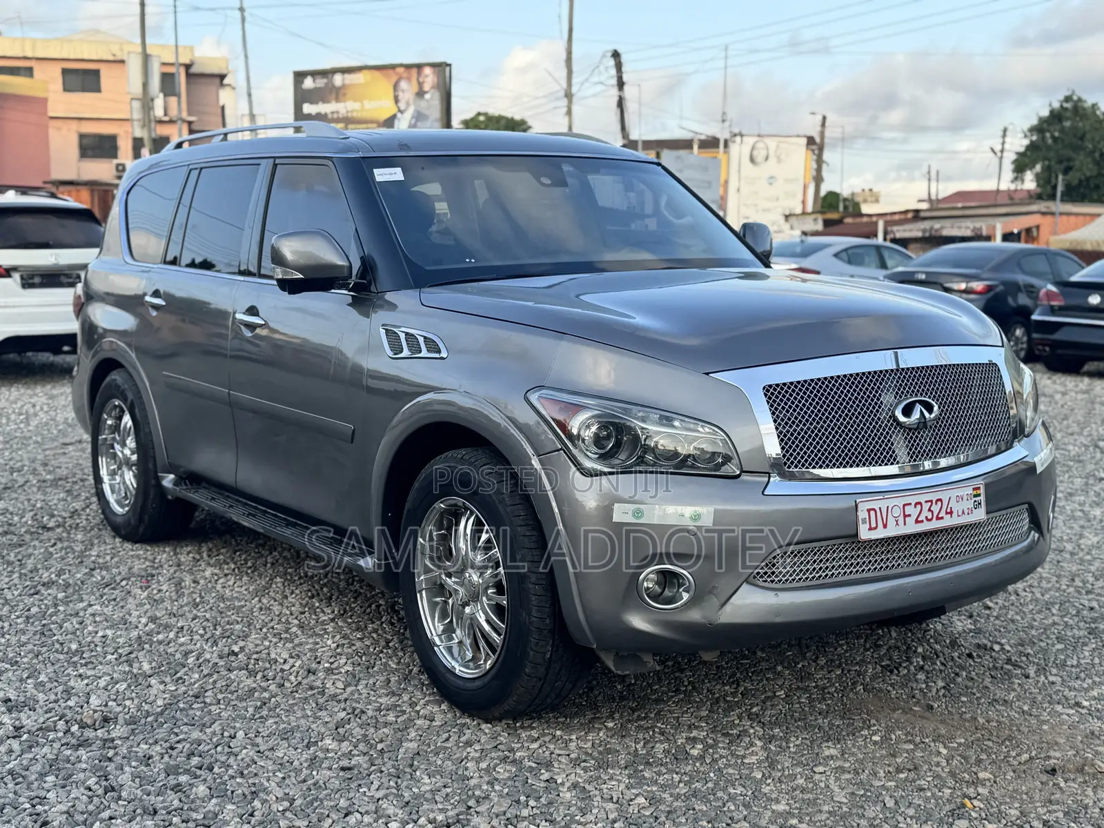 Infiniti QX56 2011 Gray