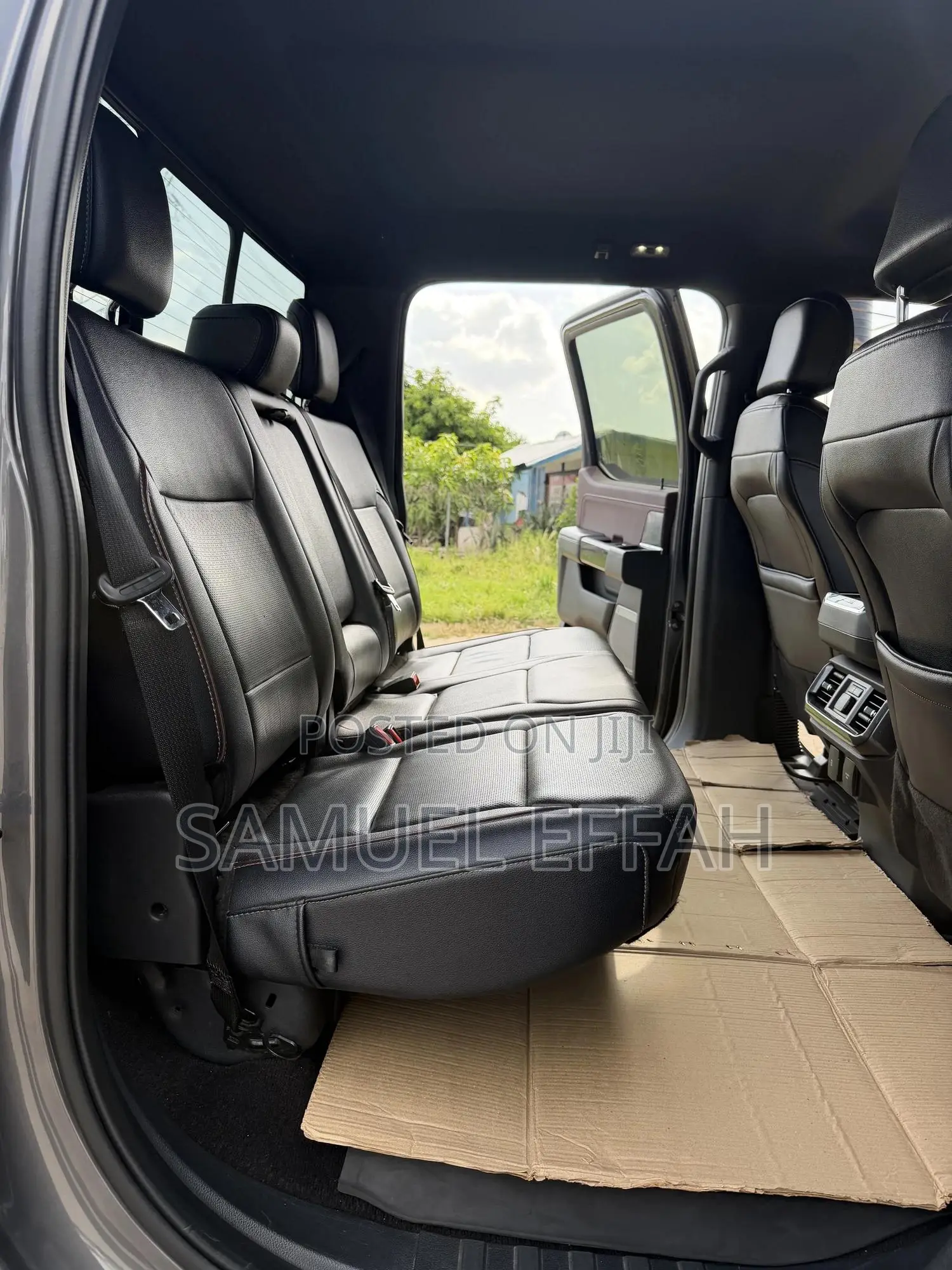 Ford F-150 LARIAT 2022 Gray