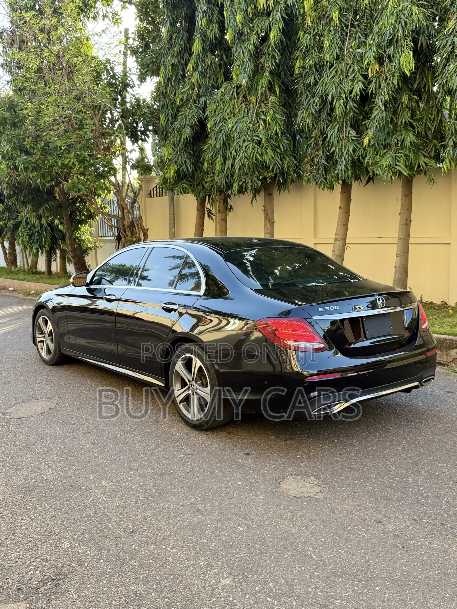 Mercedes-Benz E300 2020 Black