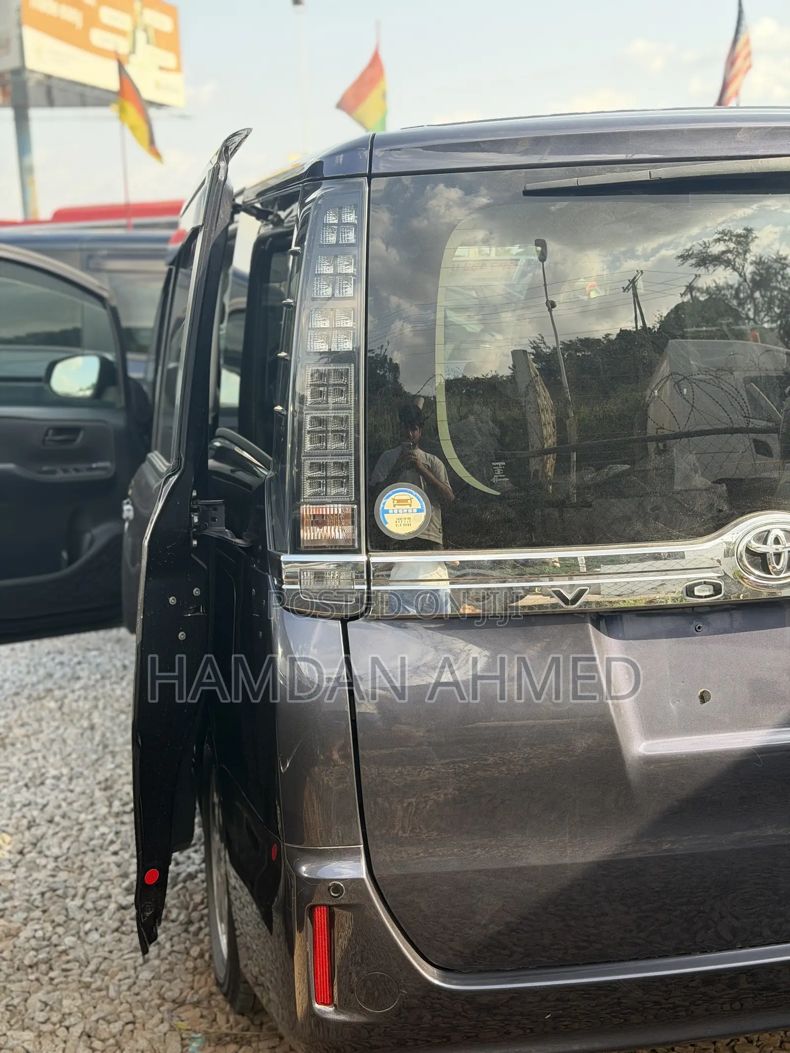 Toyota Voxy 2015 Blue