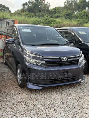 Toyota Voxy 2015 Blue