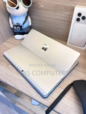 New Laptop Microsoft Surface Pro 8 16GB Intel Core i7 SSD 512GB