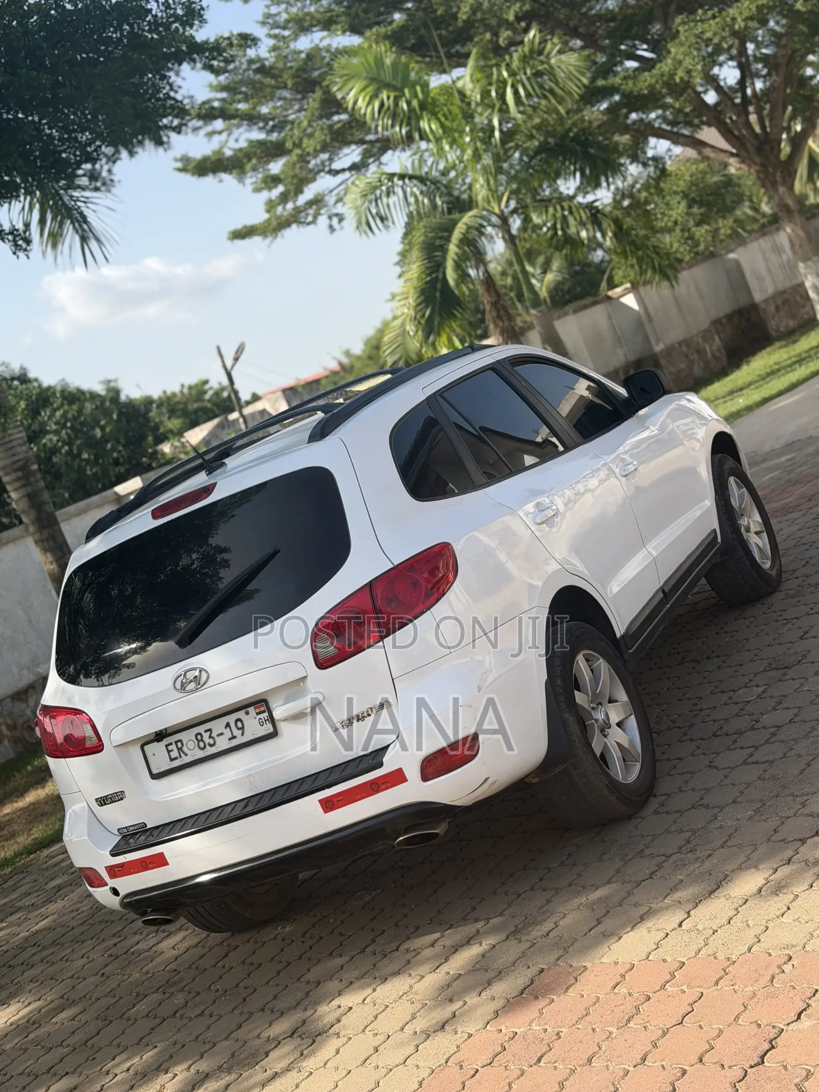 Hyundai Santa Fe 2009 White