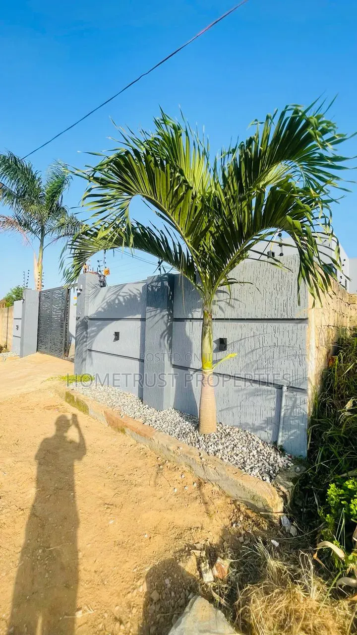 3bdrm House in Pokuase Odumase for sale