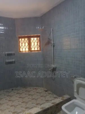 3bdrm Apartment in Lashibi Klagon, Baatsona Total for rent