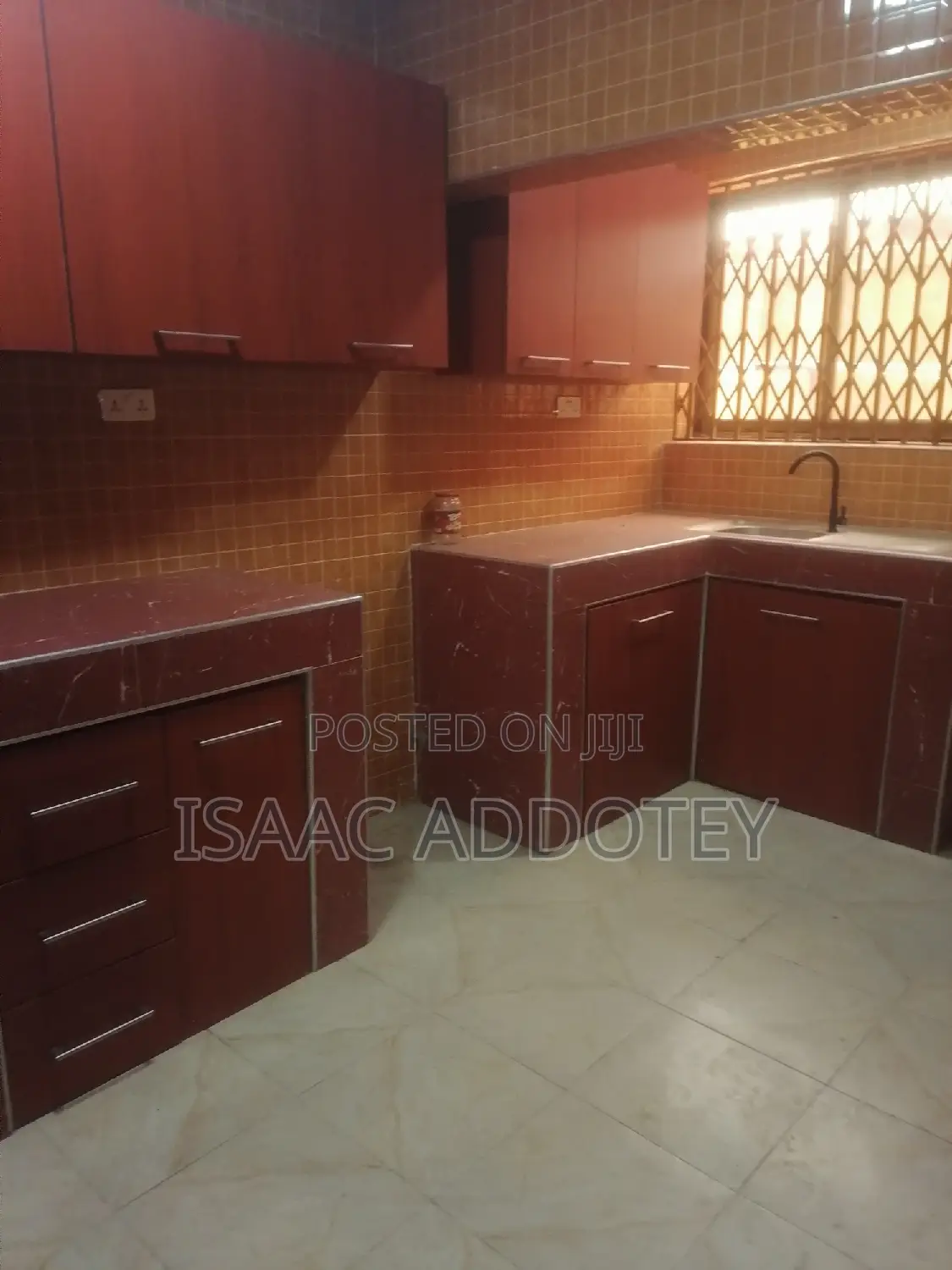 3bdrm Apartment in Lashibi Klagon, Baatsona Total for rent