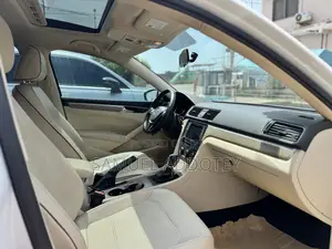 Volkswagen Passat 2018 White