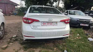 Hyundai Sonata Limited Sedan FWD (2.4L 4cyl 6A) 2016 White
