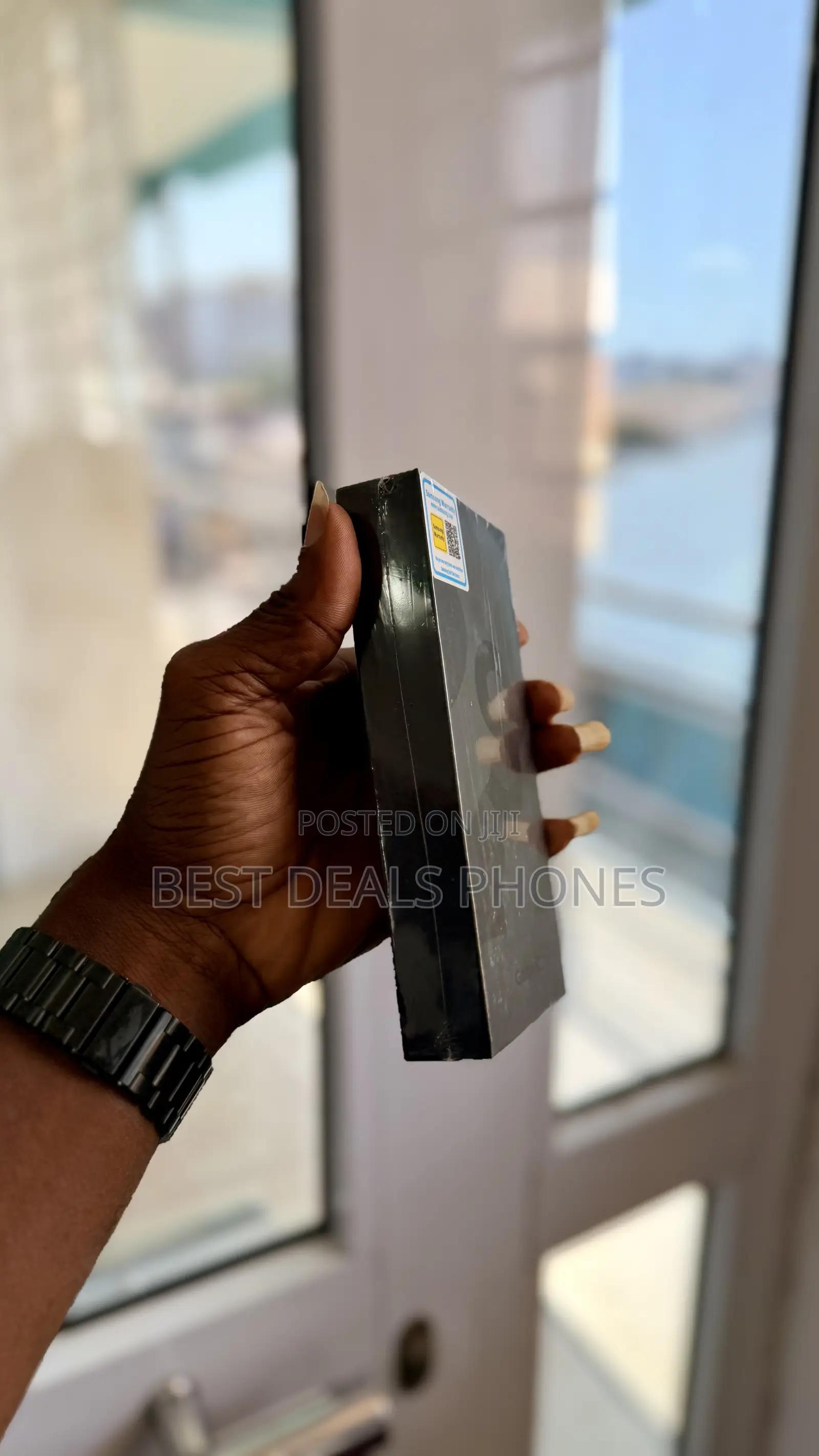 New Samsung Galaxy S22 5G 256 GB Black