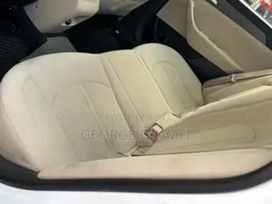 Hyundai Sonata SE 4dr Sedan (2.4L 4cyl 6A) 2015 White
