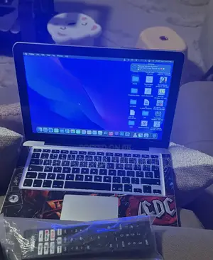 Laptop Apple MacBook 2013 8GB Intel Core i5 HDD+SSD 1T