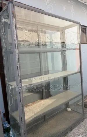 Show Glass