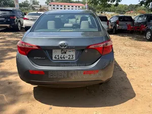 Toyota Corolla 2016 Gray