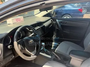 Toyota Corolla 2016 Gray