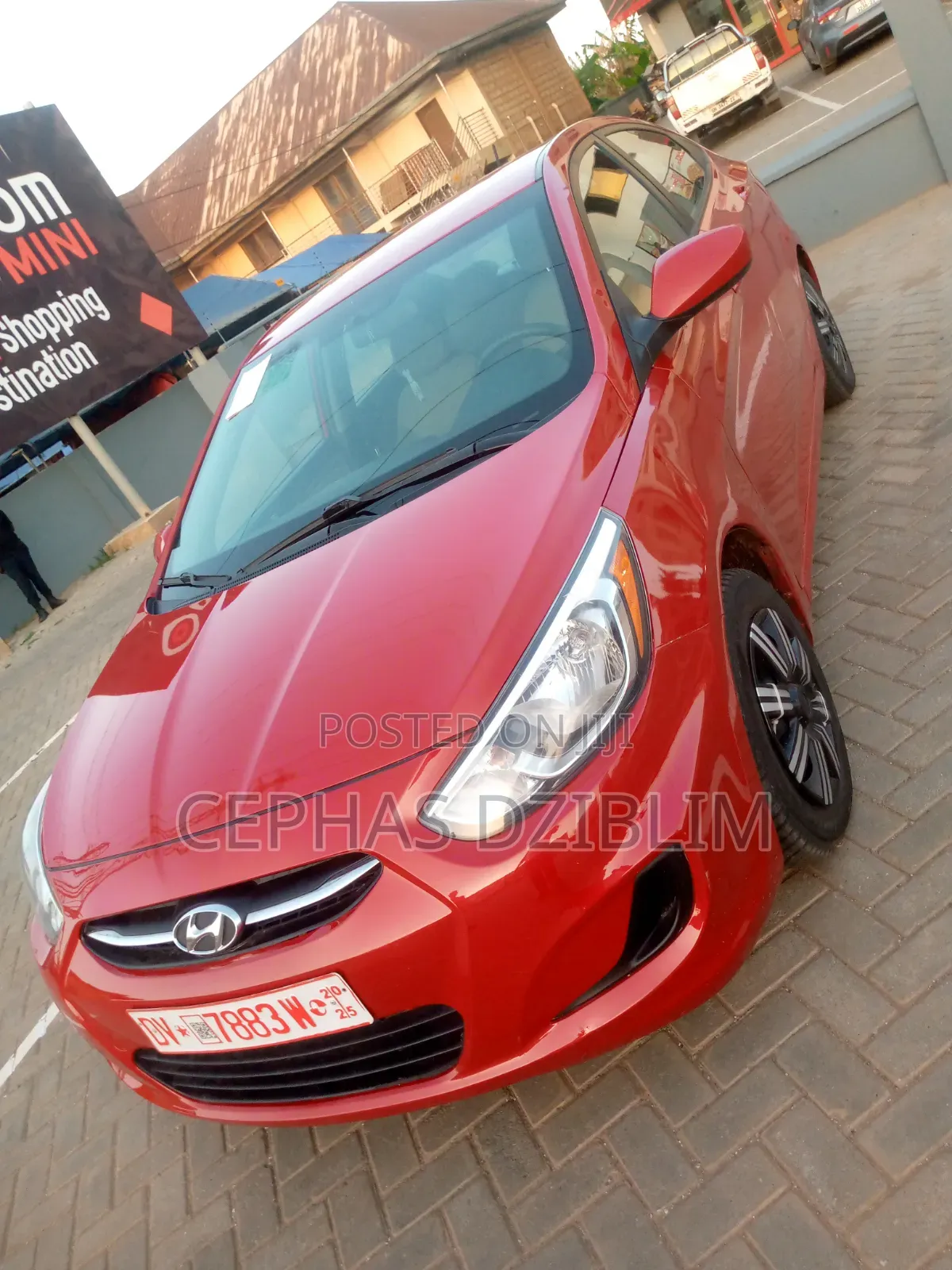 Hyundai Accent SE Hatchback 2016 Red