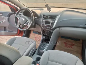 Hyundai Accent SE Hatchback 2016 Red