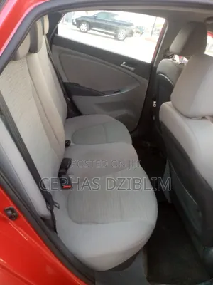 Hyundai Accent SE Hatchback 2016 Red