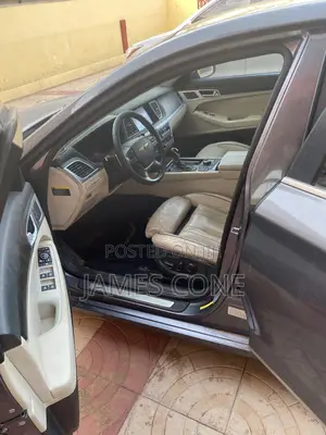 Hyundai Genesis 3.8 AWD 2016 Gray