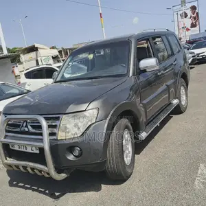 Mitsubishi Pajero 2008 Gray